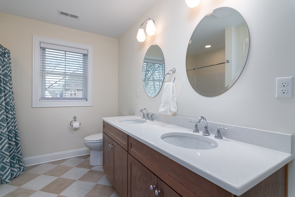 9 Scarlett Way Cranston, RI 02921 - Photo 39 of 50