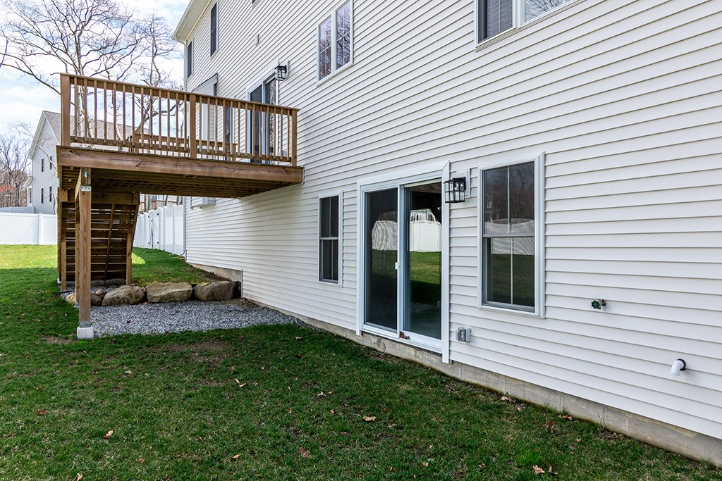 9 Scarlett Way Cranston, RI 02921 - Photo 43 of 50