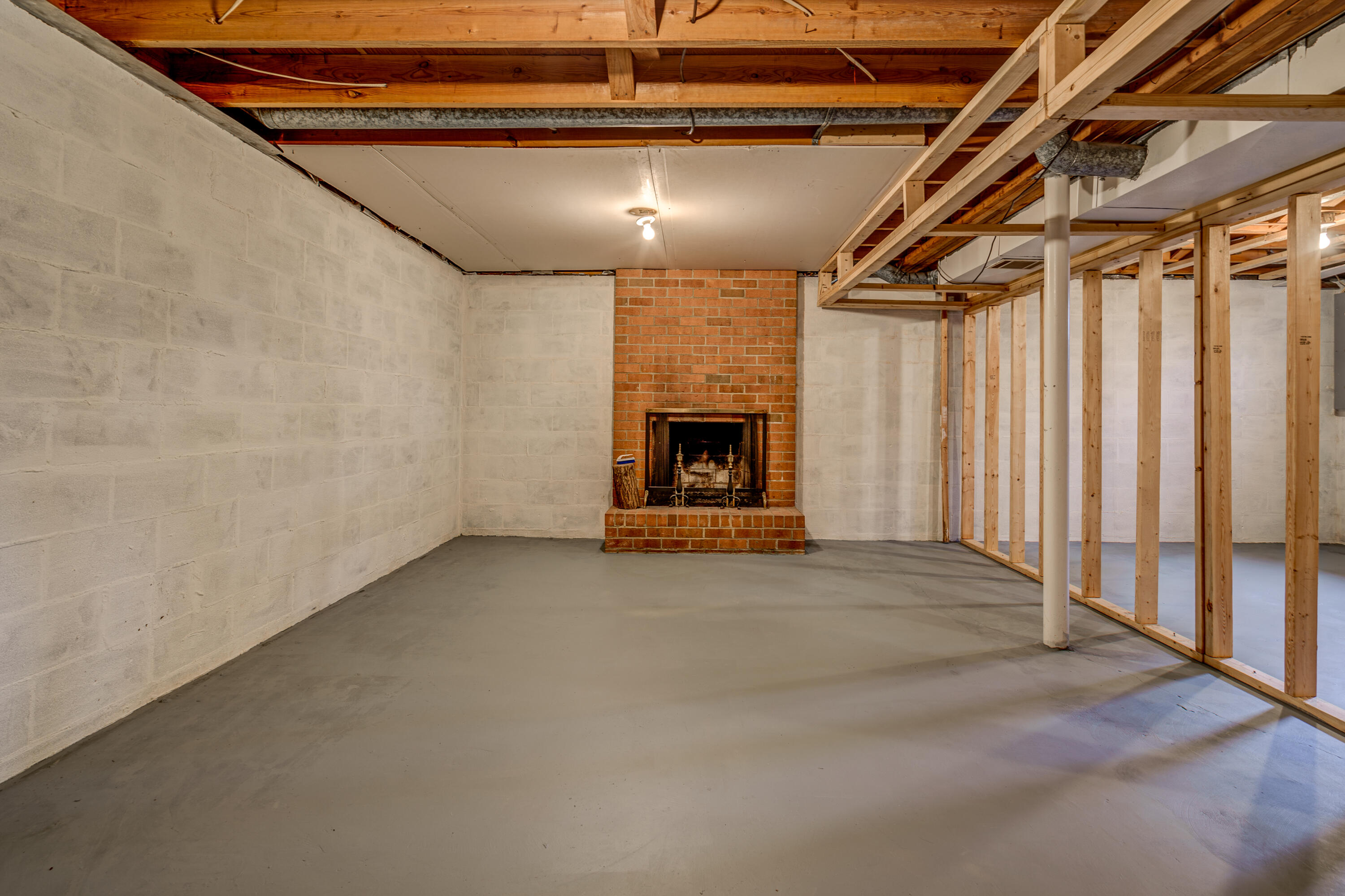 508 Water Oak Road Roanoke, VA 24019 - Photo 22 of 31 E904F437-0044-4D7D-9FE1-EF4F23A9DABD