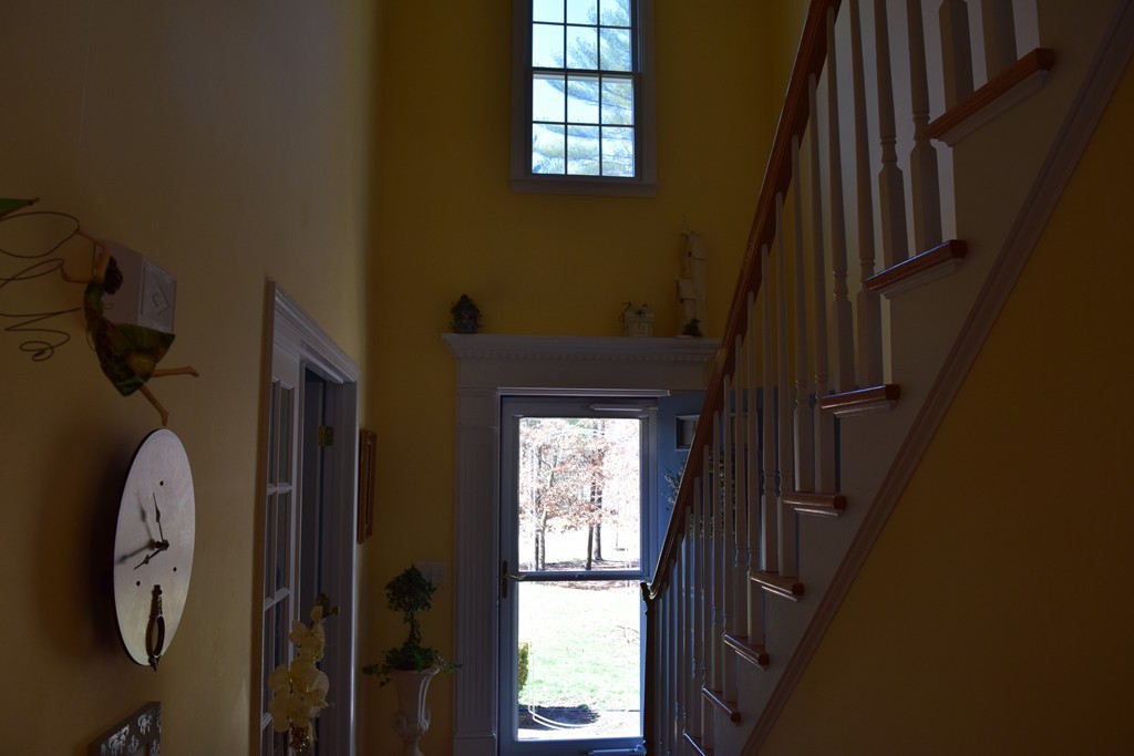 46 Boxberry Drive Rochester, MA 02770 - Photo 3 of 30