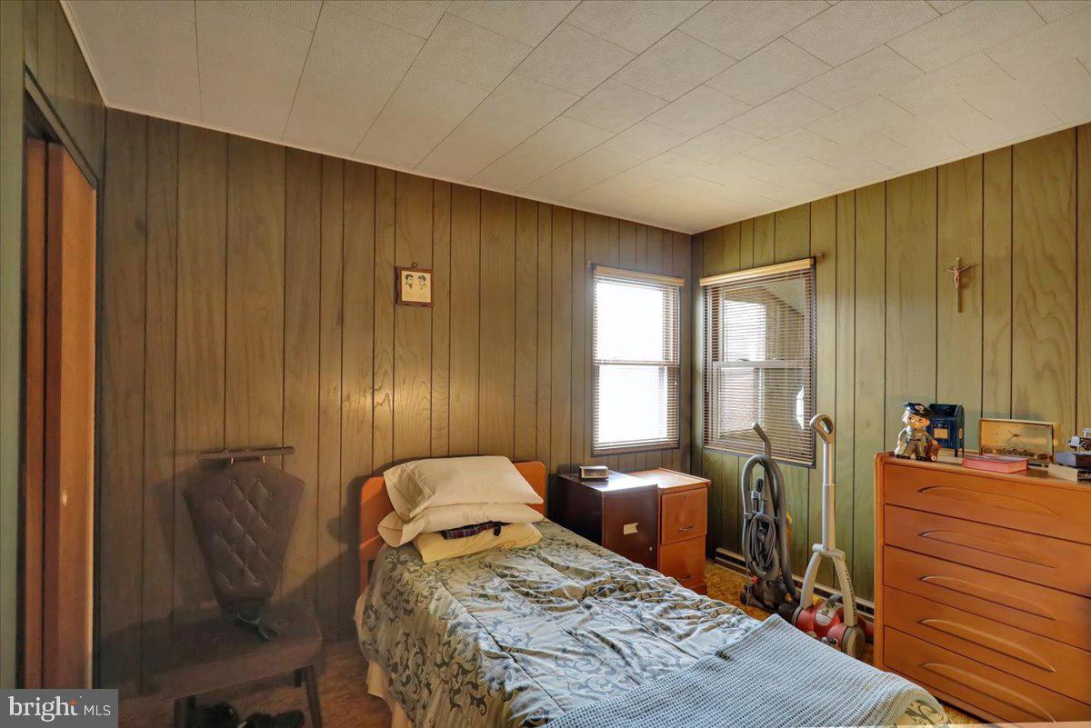 1242 Commonwealth Boulevard Reading, PA 19607 - Photo 13 of 29