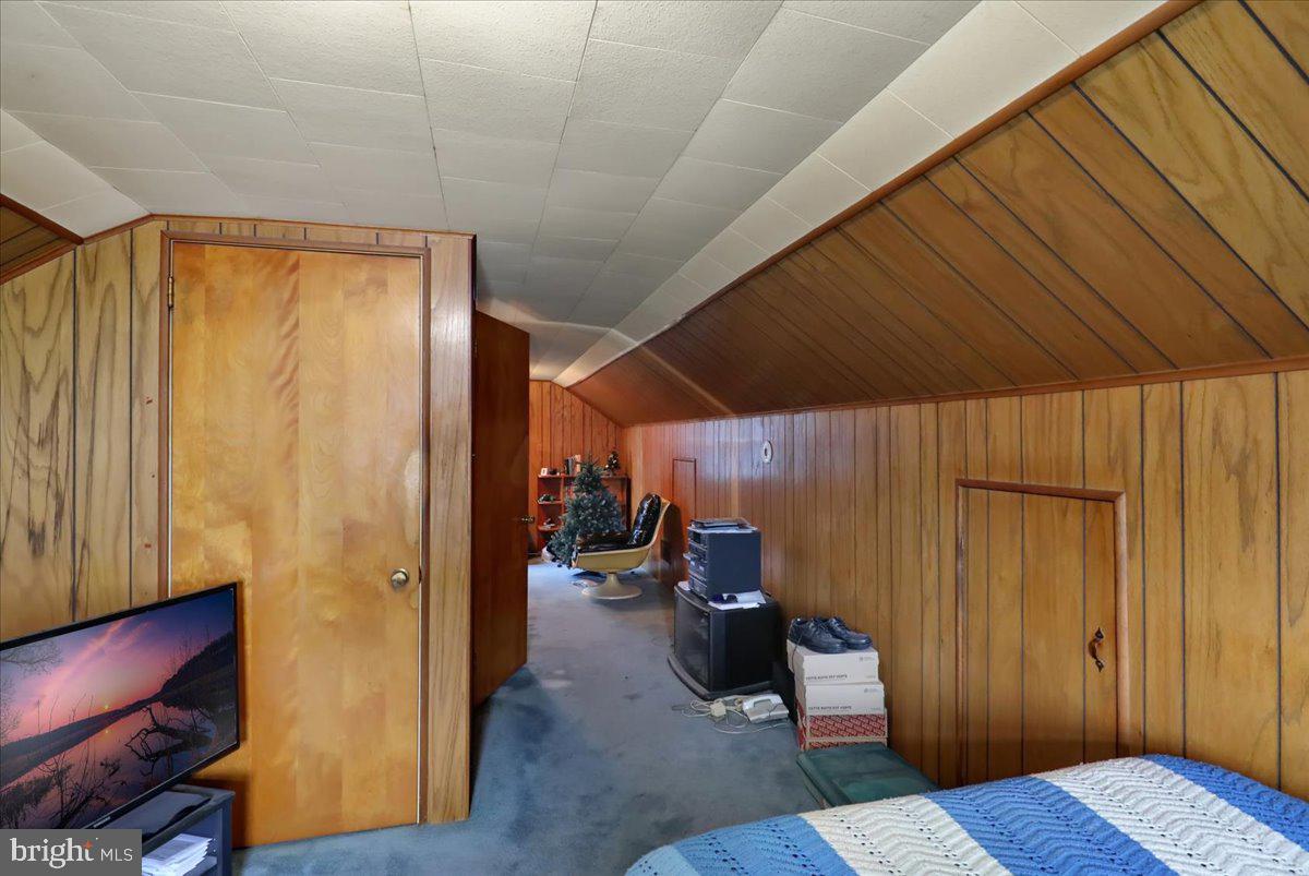 1242 Commonwealth Boulevard Reading, PA 19607 - Photo 20 of 29