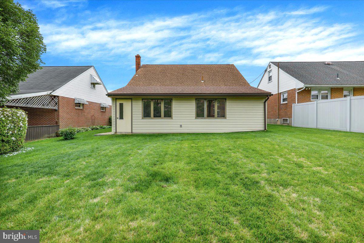1242 Commonwealth Boulevard Reading, PA 19607 - Photo 28 of 29
