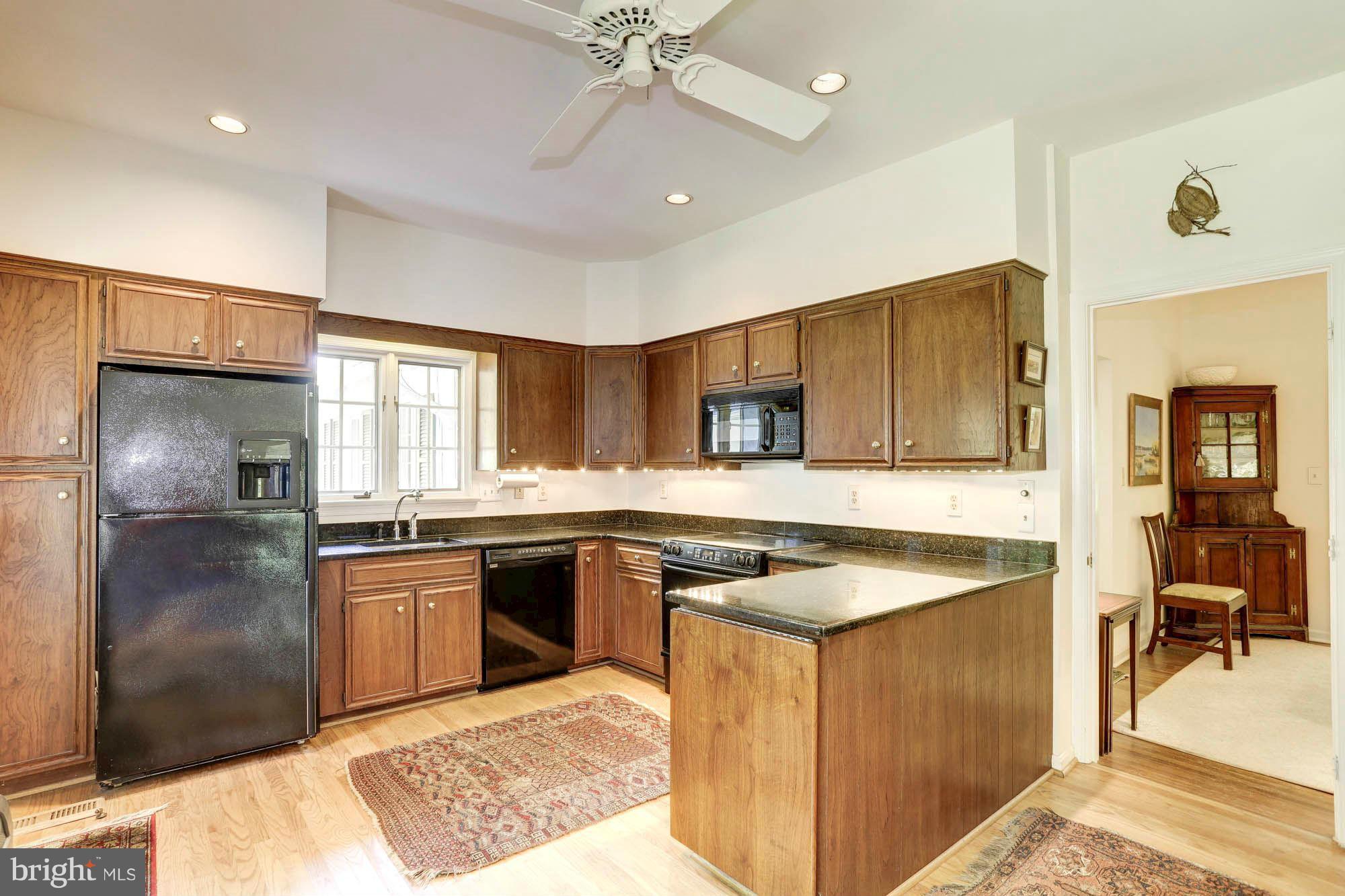 608 Kerry Beacon Road Gibson Island, MD 21056 - Photo 10 of 30 Kitchen