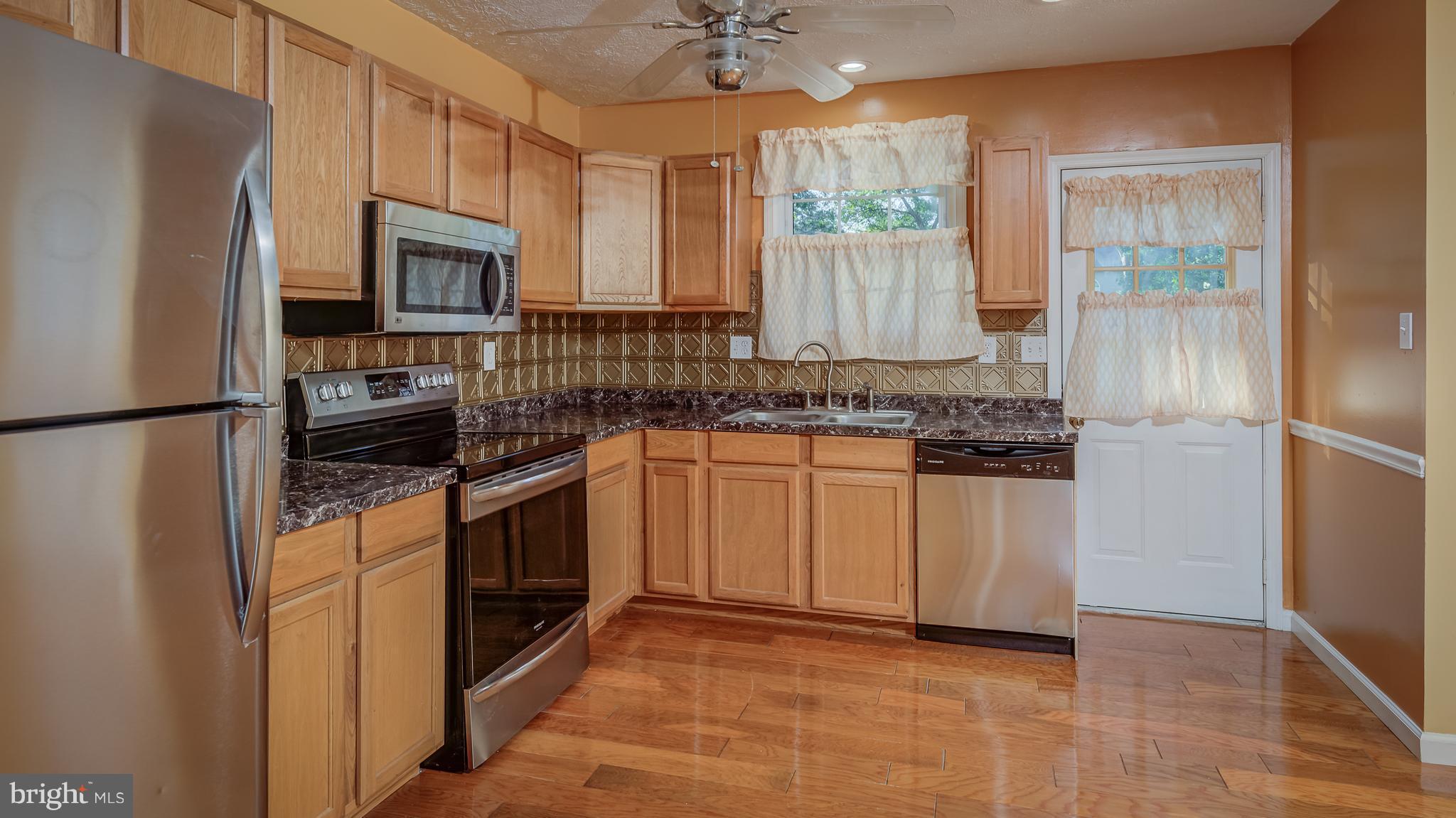 15501 Livingston Road Accokeek, MD 20607 - Photo 17 of 28 Kitchen