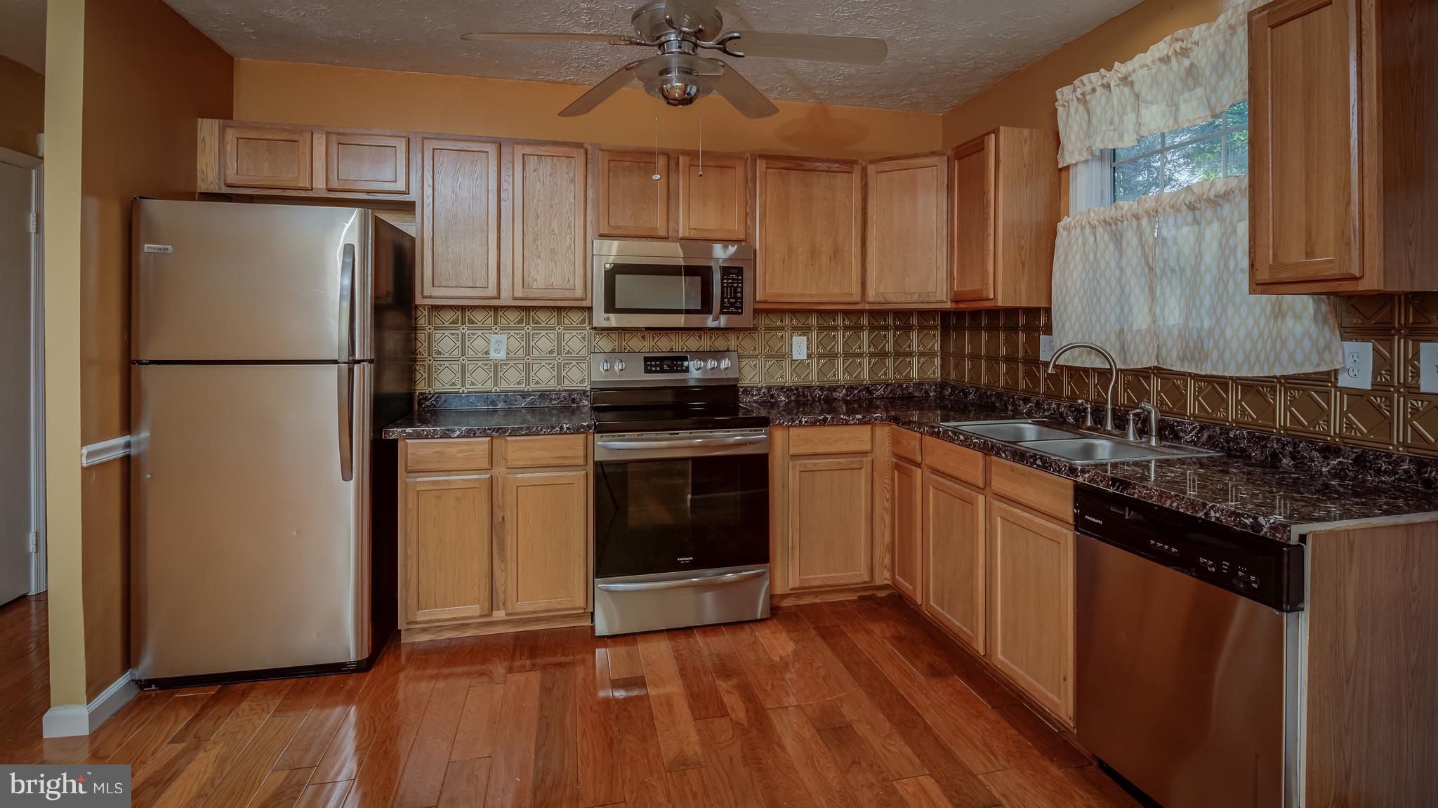 15501 Livingston Road Accokeek, MD 20607 - Photo 19 of 28 Kitchen