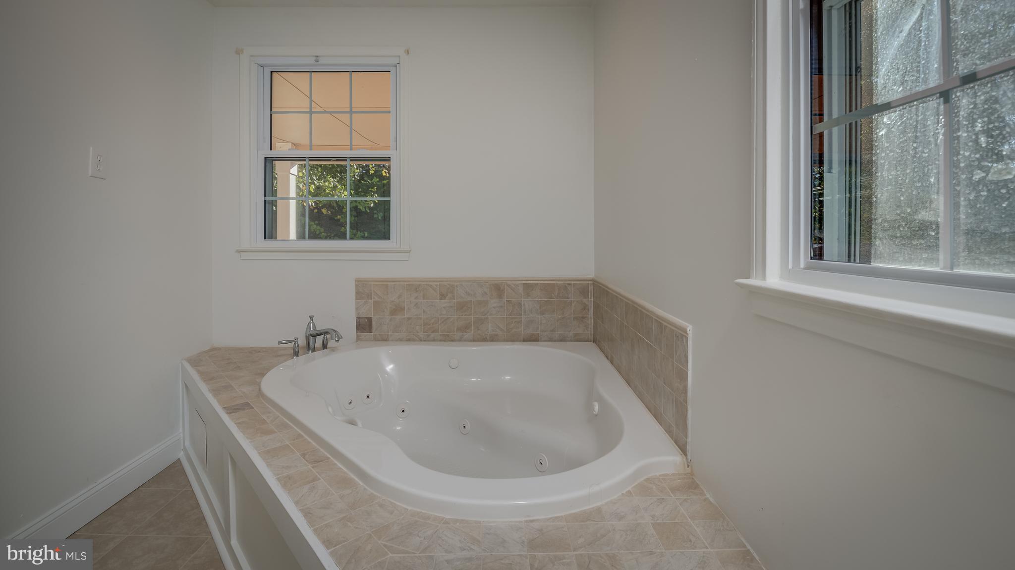15501 Livingston Road Accokeek, MD 20607 - Photo 6 of 28 Bath (Master)