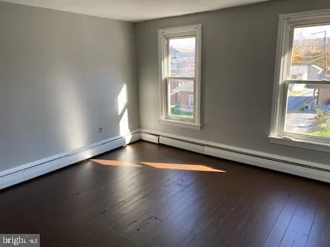 $1,300 | 422 Mulberry Street, Newport, PA 17074