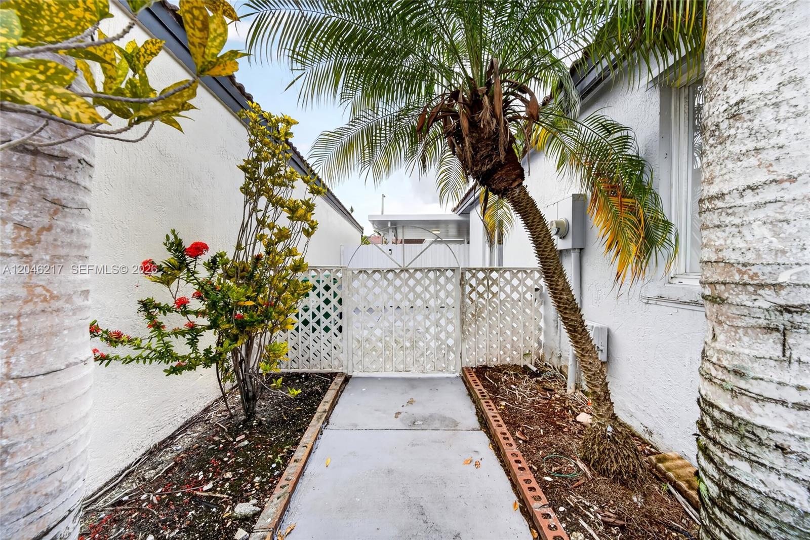 17501 Southwest 142nd Court Miami, FL 33177 - Photo 5 of 45