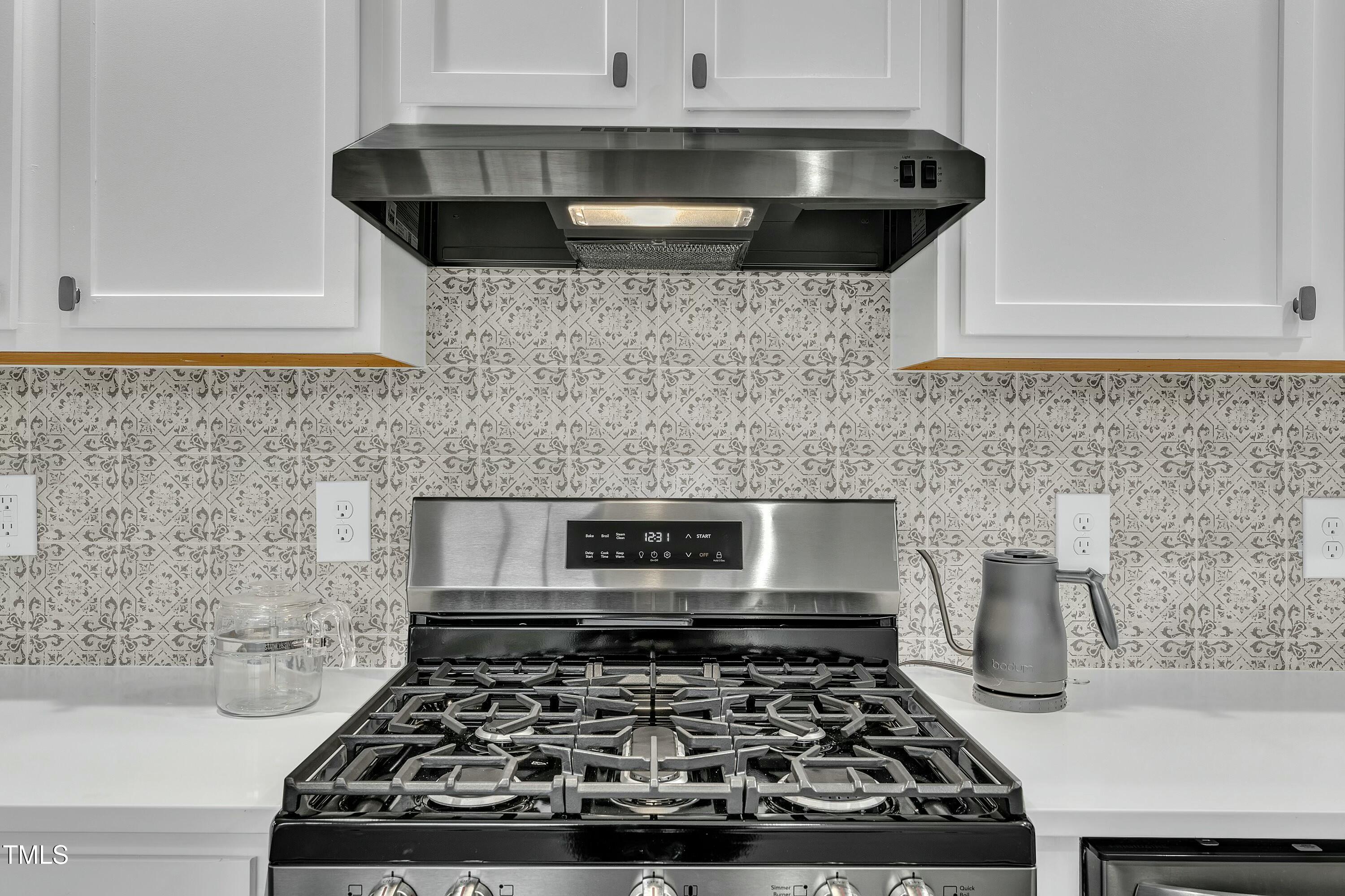 2113 Lawrence Drive Raleigh, NC 27603 - Photo 17 of 38 tempImagewoEPRp