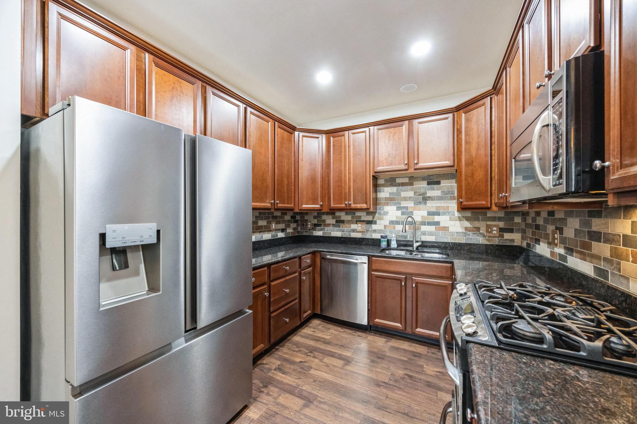 14 Milford Circle Voorhees, NJ 08043 - Photo 11 of 34