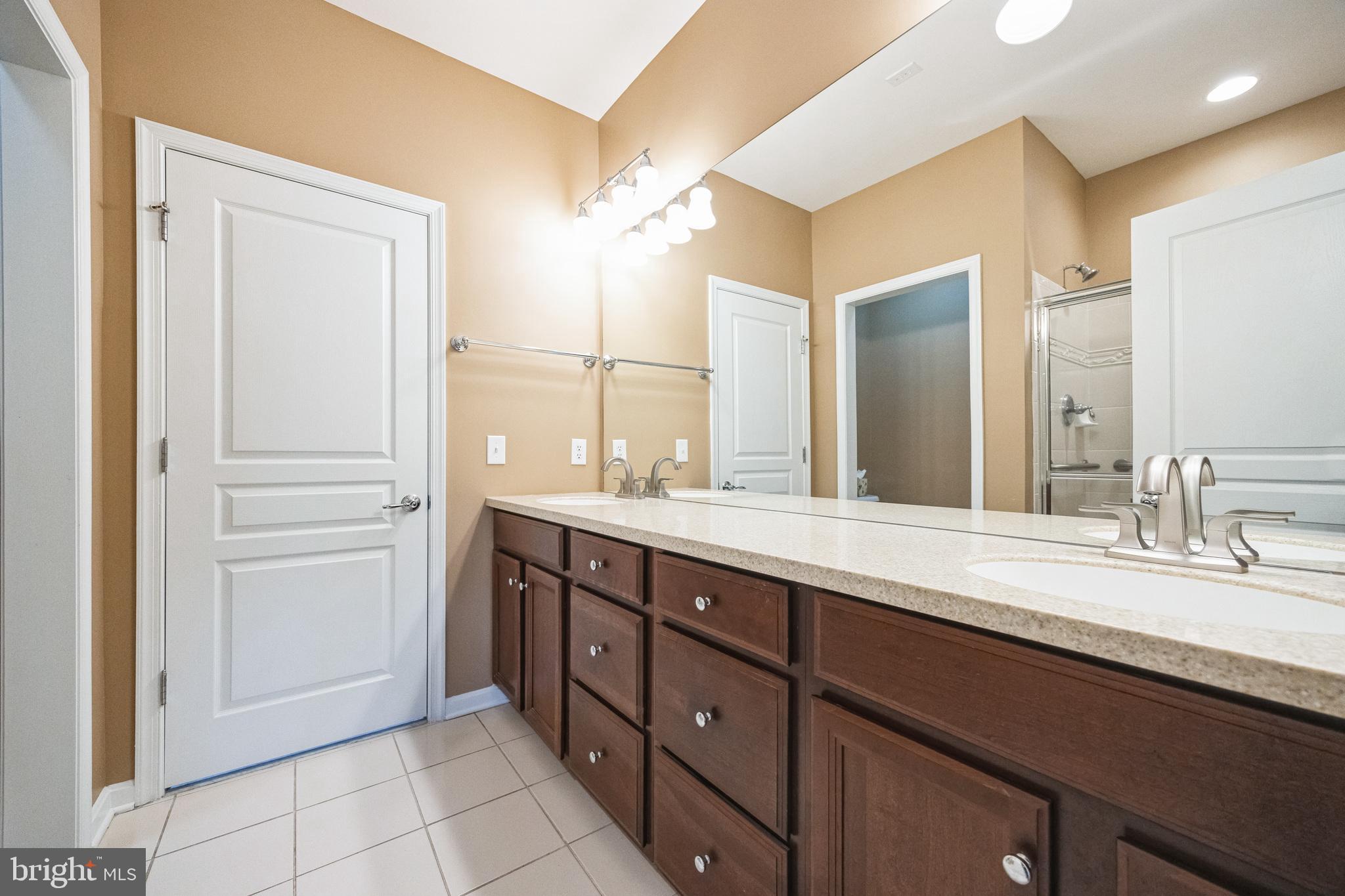 14 Milford Circle Voorhees, NJ 08043 - Photo 17 of 34 Primary bath