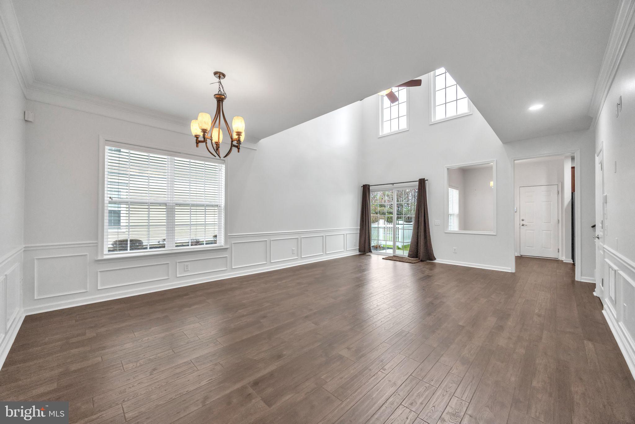 14 Milford Circle Voorhees, NJ 08043 - Photo 4 of 34