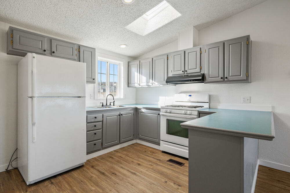 214 Gage Road Klamath Falls, OR 97601 - Photo 15 of 33 214GageRd-6