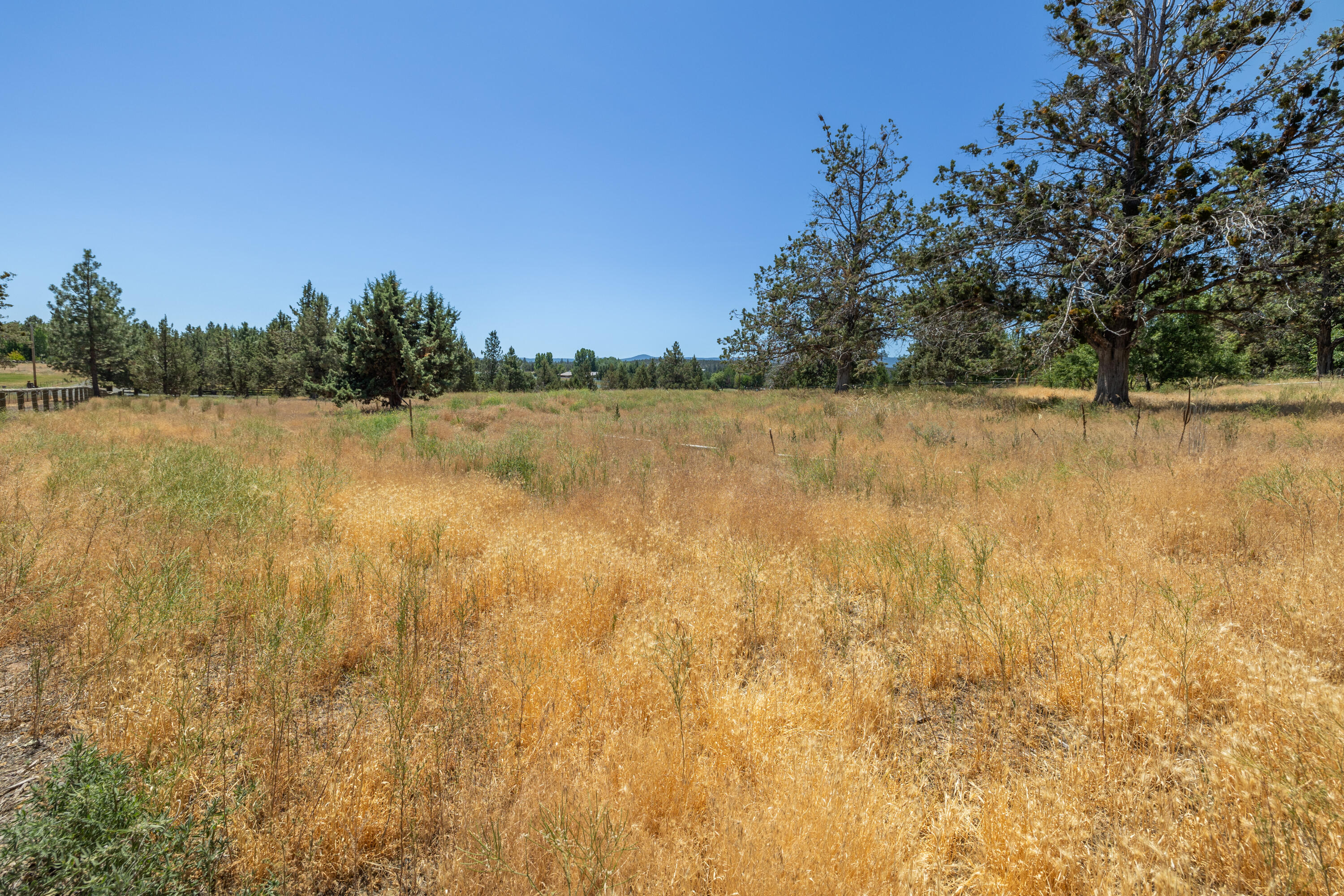 18460 Couch Market Road Bend, OR 97703 - Photo 43 of 51 a view of a lake view