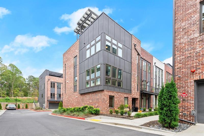 1256 Chelsea Circle Northwest Atlanta, GA 30318 - Photo 2 of 52