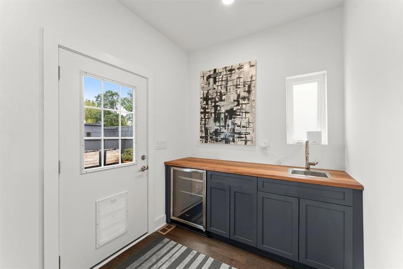 1256 Chelsea Circle Northwest Atlanta, GA 30318 - Photo 31 of 52