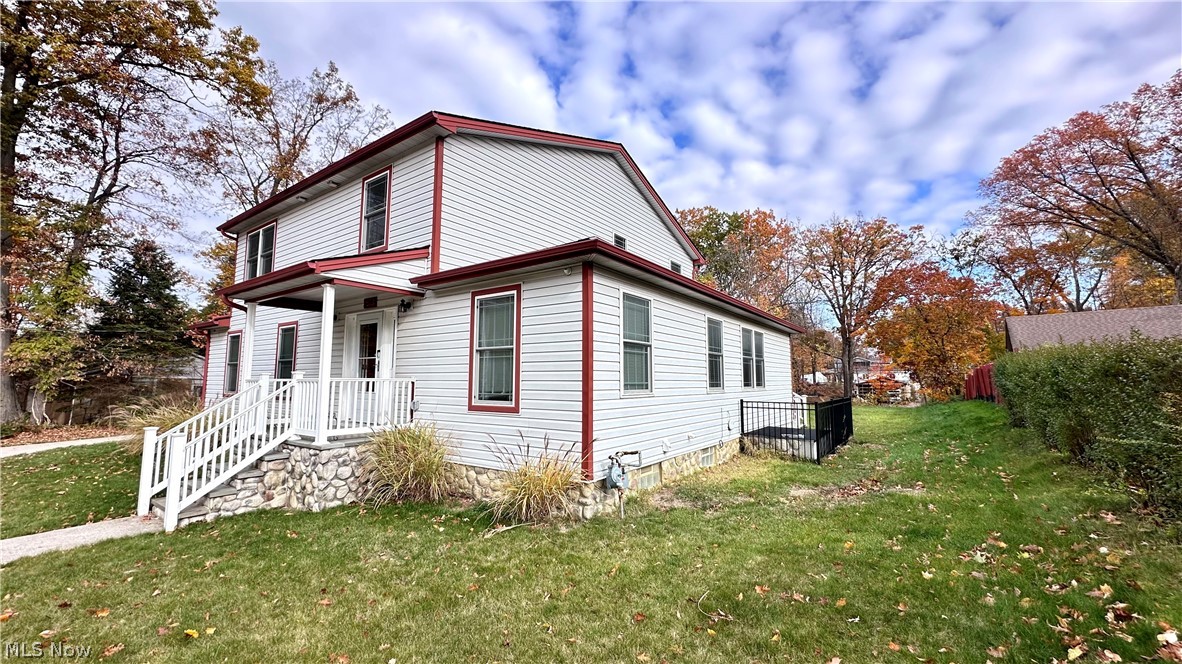 2603 Rockefeller Road Wickliffe, OH 44092 - Photo 31 of 34 Two-story residence featuring light-colored siding with contrasting trim
