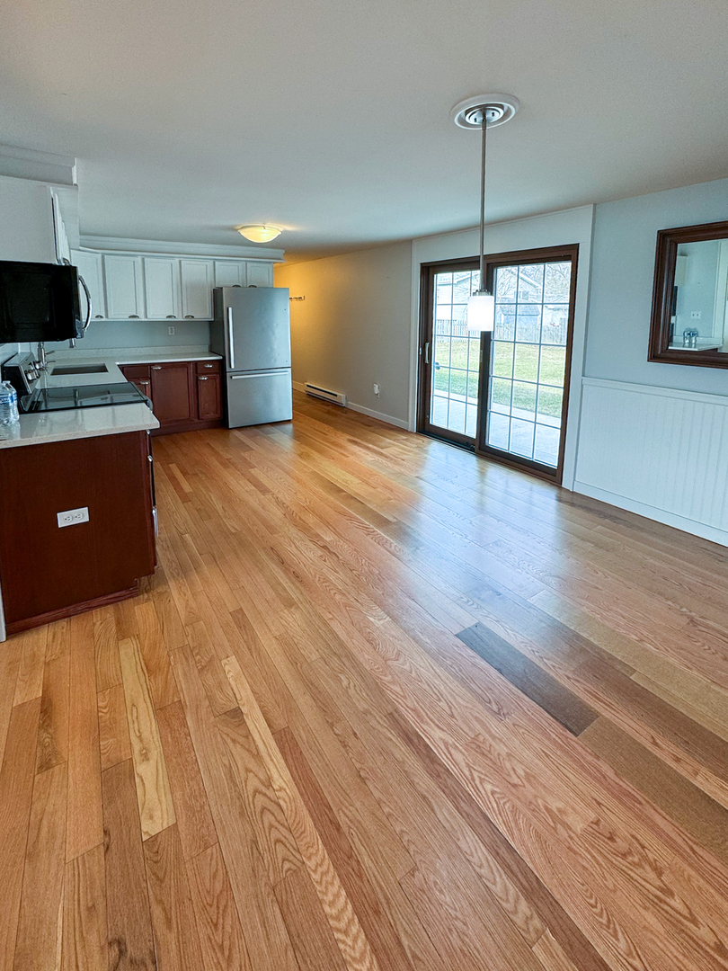 248 Rand Road Lakemoor, IL 60051 - Photo 8 of 43 Gallery Image 8