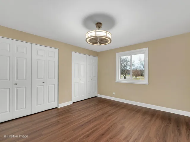 $269,900 | 199 Duxbury Court, Unit D, Bloomingdale, IL 60108