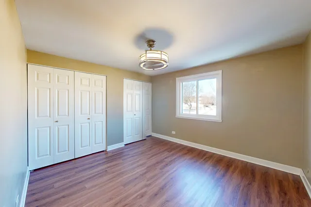 $274,900 | 199 Duxbury Court, Unit D, Bloomingdale, IL 60108