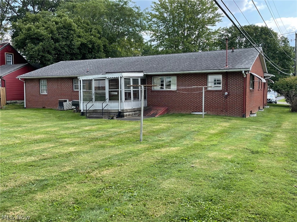 563 Harding Road Zanesville, OH 43701 - Photo 6 of 17 Gallery Image 6