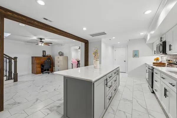 $874,900 | 2104 Williamsport Pike, Columbia, TN 38401