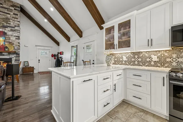 $874,900 | 2104 Williamsport Pike, Columbia, TN 38401