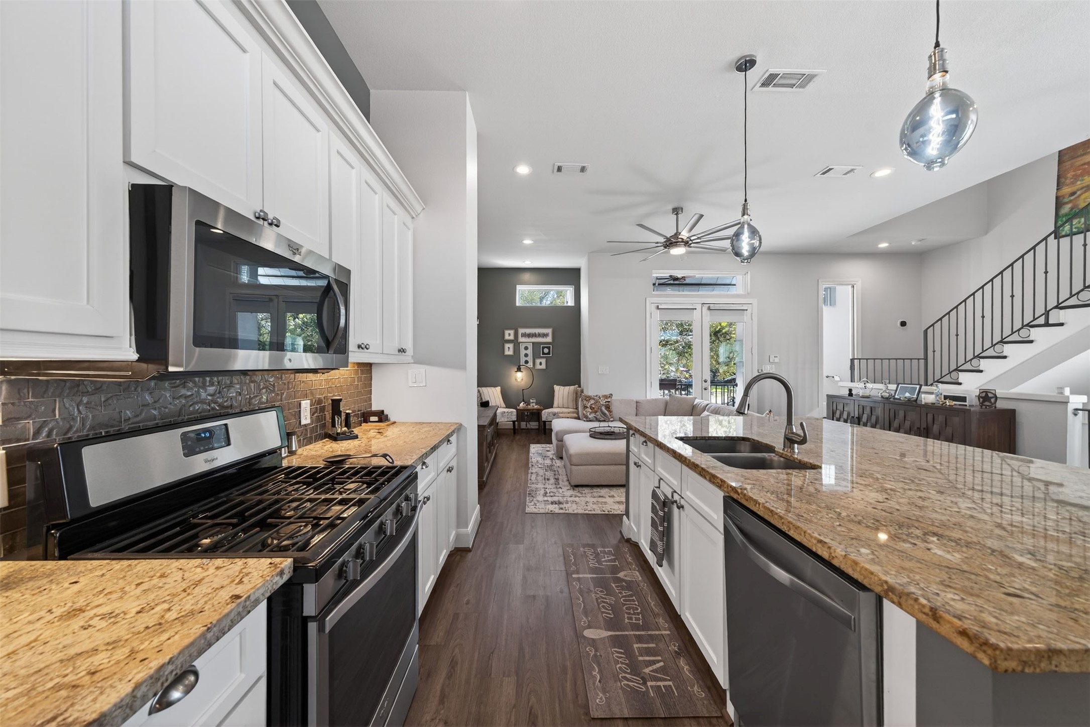 3347 Kilgore Street Houston, TX 77021 - Photo 9 of 32 The open layout offers comfort and accessibility
