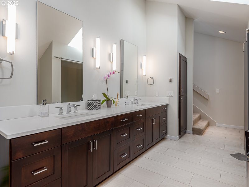 7785 Southwest Westgate Way Portland, OR 97225 - Photo 26 of 48 Bathroom, Attached