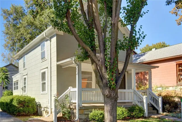 $255,000 | 4530 Bell Street, Kansas City, MO 64111