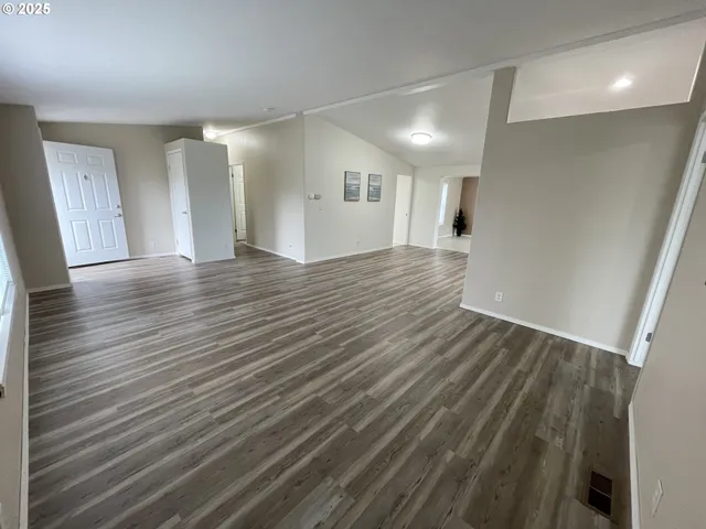 $699,999 | 4445 Blueberry Lane Northeast, Salem, OR 97305