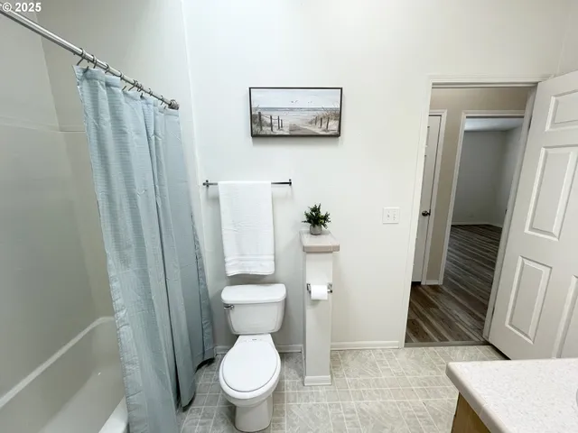 $699,999 | 4445 Blueberry Lane Northeast, Salem, OR 97305