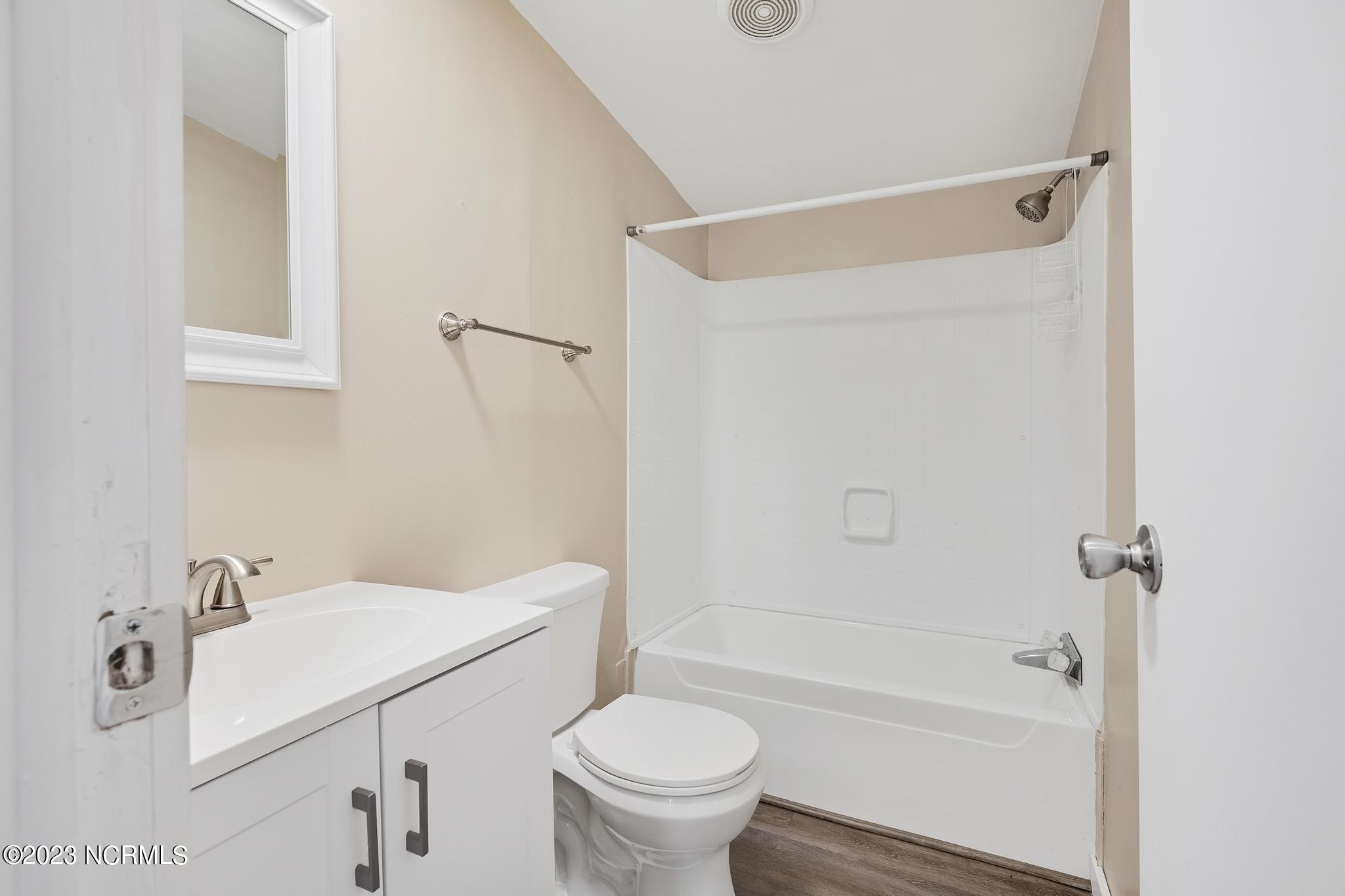 116 South Queens Street Hubert, NC 28539 - Photo 14 of 27 IMG_8260