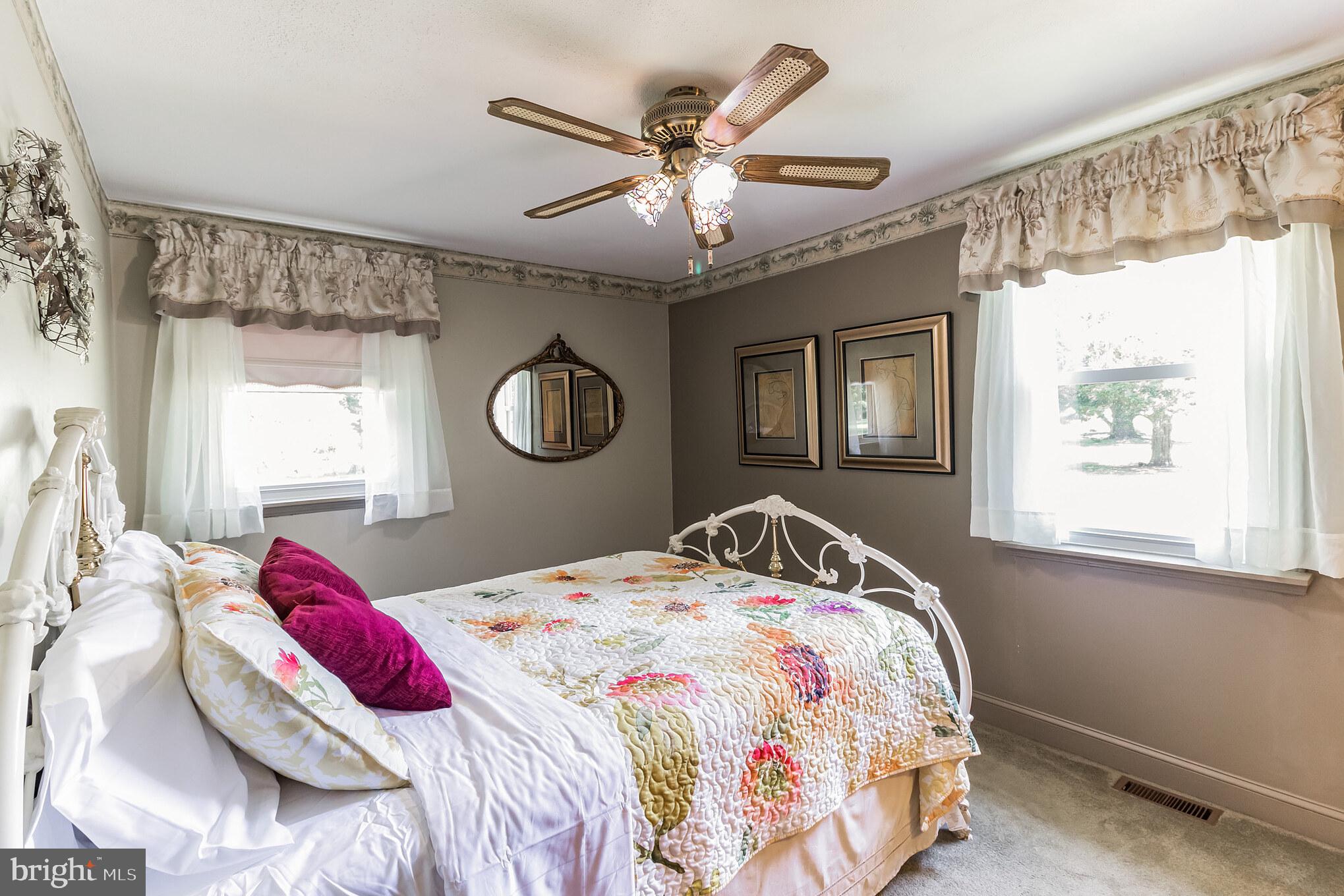 313 Heritage Road Sewell, NJ 08080 - Photo 23 of 40