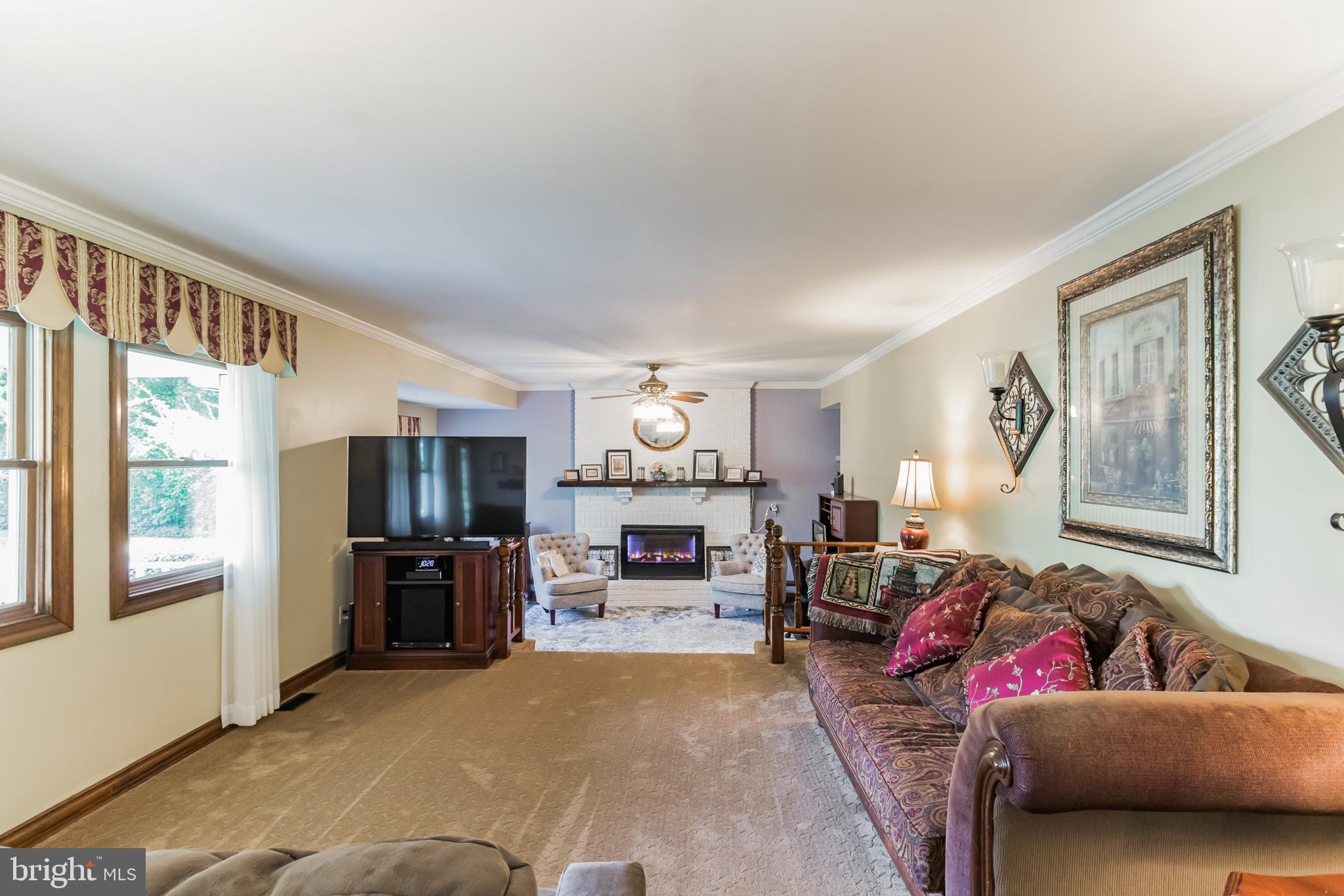 313 Heritage Road Sewell, NJ 08080 - Photo 6 of 40