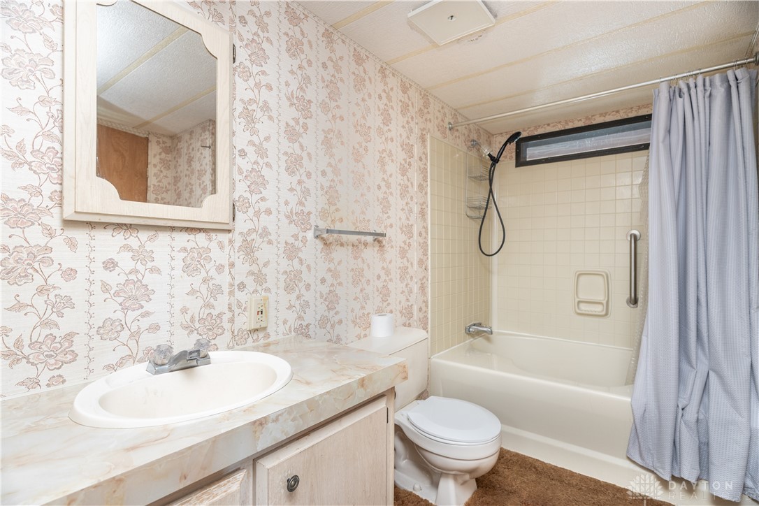 18211 Hardin Wapak Road Botkins, OH 45306 - Photo 22 of 47 Gallery Image 22