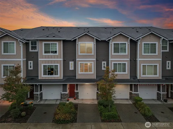 $515,000 | 3420 30th Drive, Everett, WA 98201