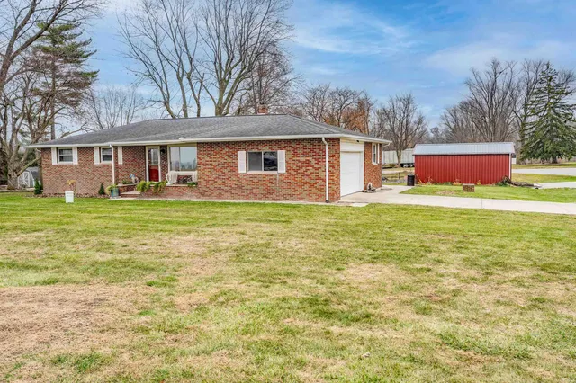 $260,000 | 5431 Lower Huntington Road, Fort Wayne, IN 46809
