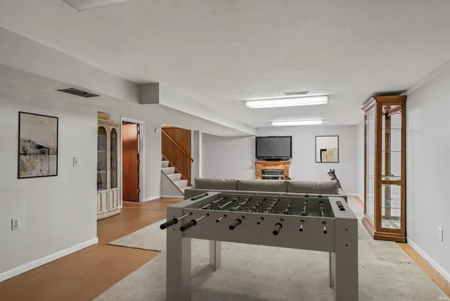 $260,000 | 5431 Lower Huntington Road, Fort Wayne, IN 46809