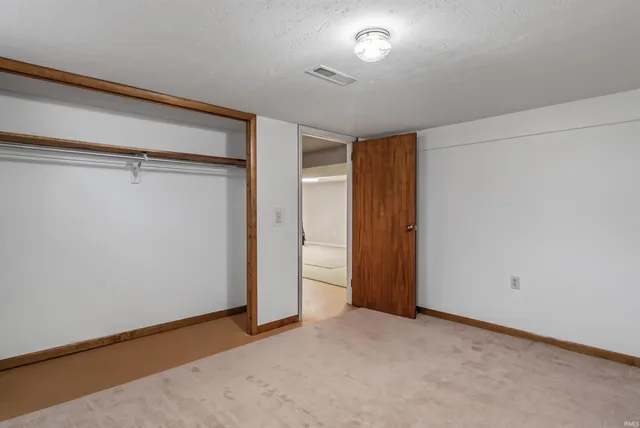 $260,000 | 5431 Lower Huntington Road, Fort Wayne, IN 46809