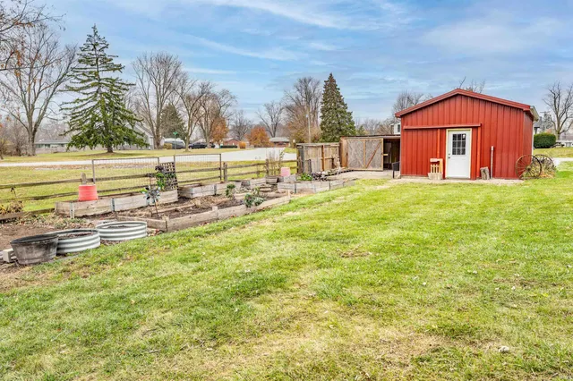 $260,000 | 5431 Lower Huntington Road, Fort Wayne, IN 46809