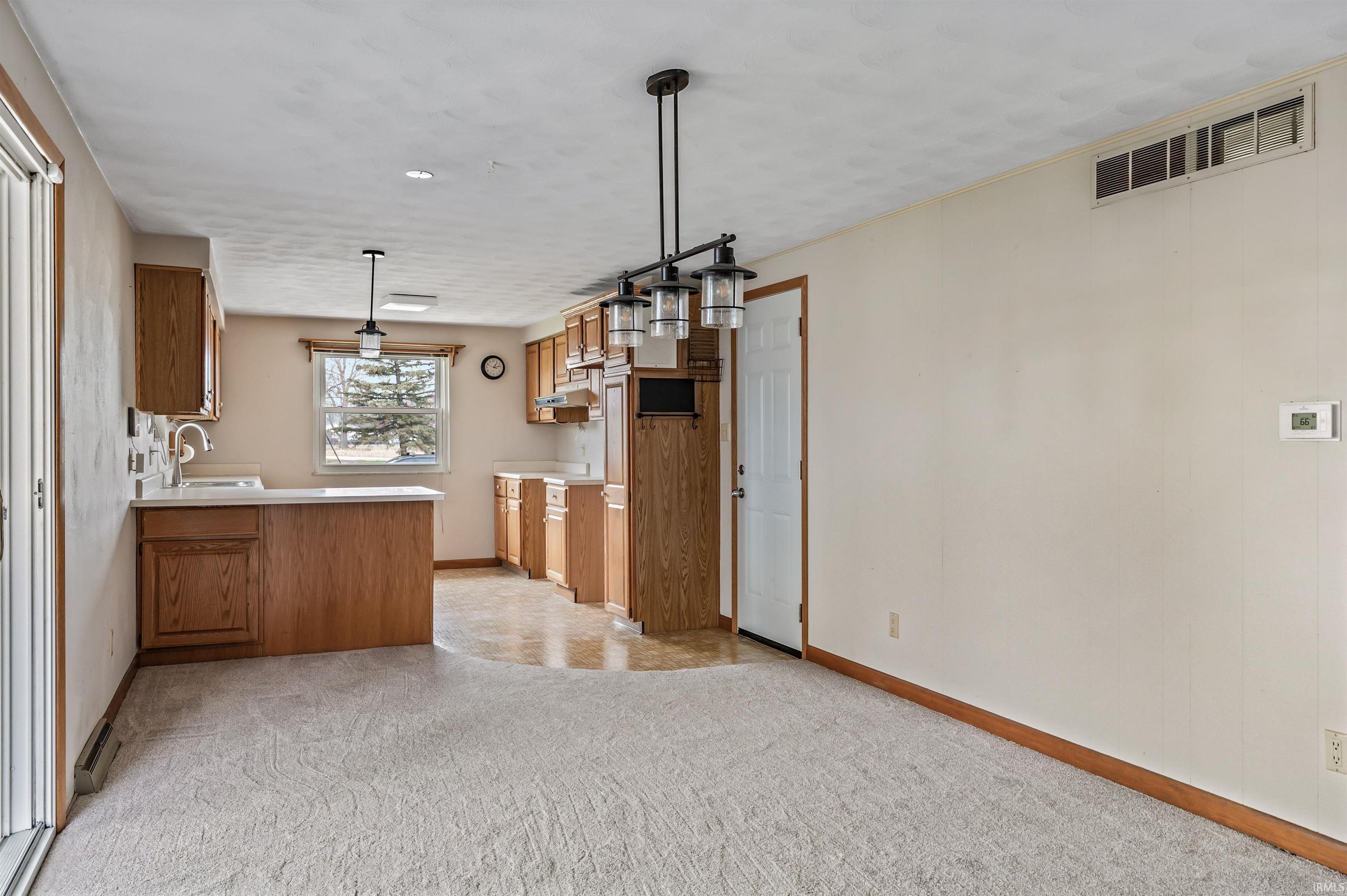 5431 Lower Huntington Road Fort Wayne, IN 46809 - Photo 5 of 31