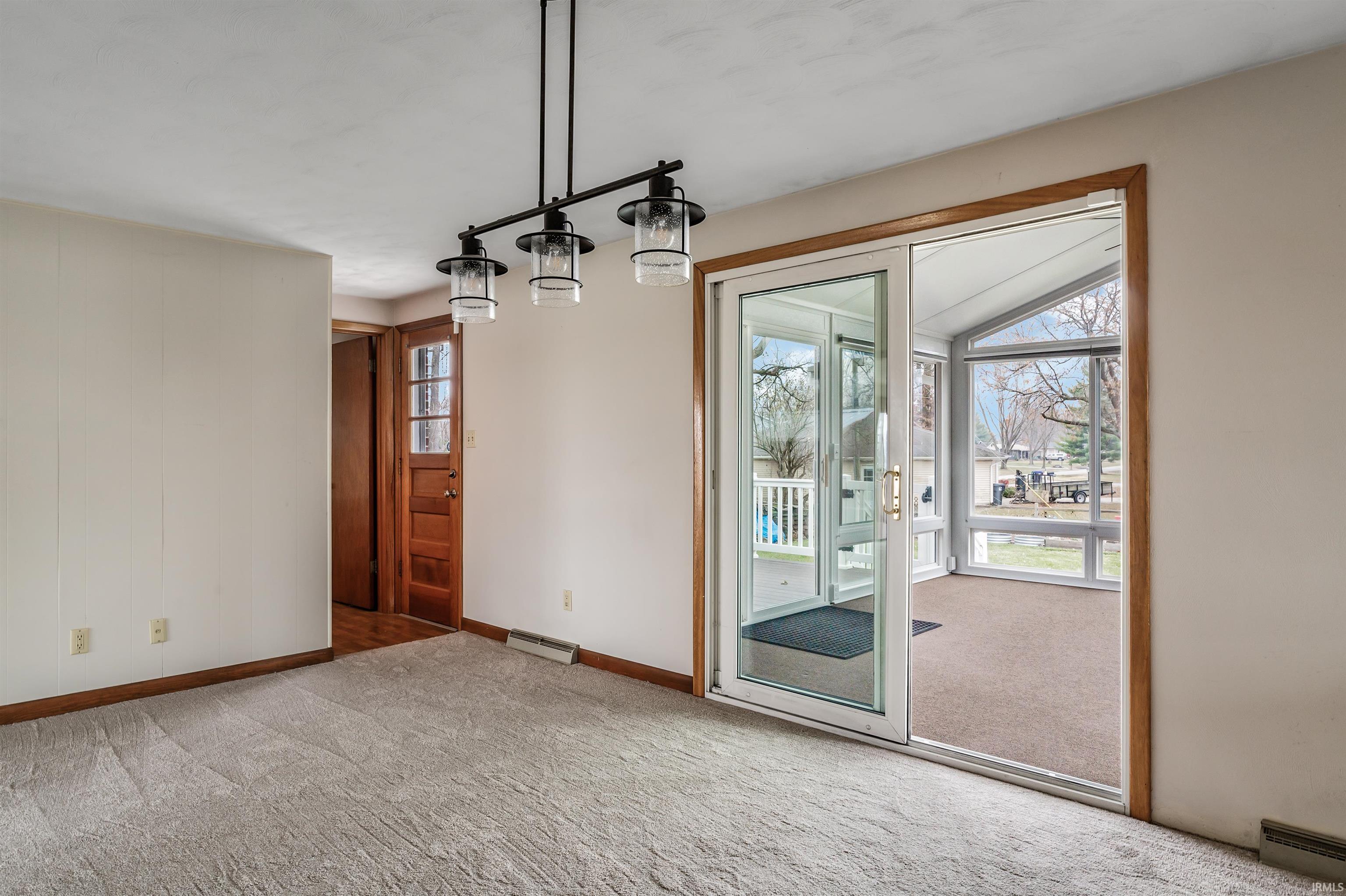 5431 Lower Huntington Road Fort Wayne, IN 46809 - Photo 8 of 31