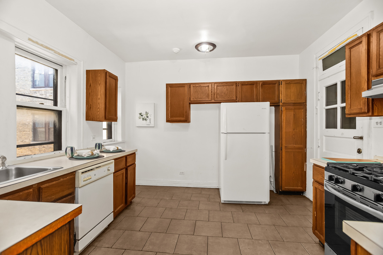 439 Ridge Avenue, Unit 2 Evanston, IL 60202 - Photo 14 of 20 Gallery Image 14