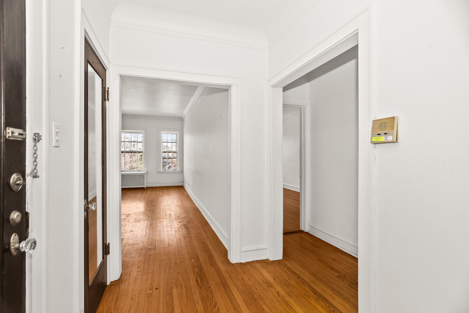 439 Ridge Avenue, Unit 2 Evanston, IL 60202 - Photo 3 of 20 Gallery Image 3