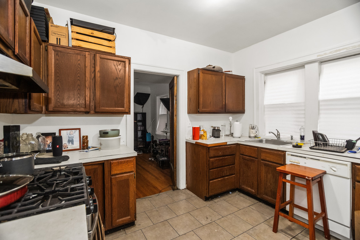 439 Ridge Avenue, Unit 2 Evanston, IL 60202 - Photo 5 of 9