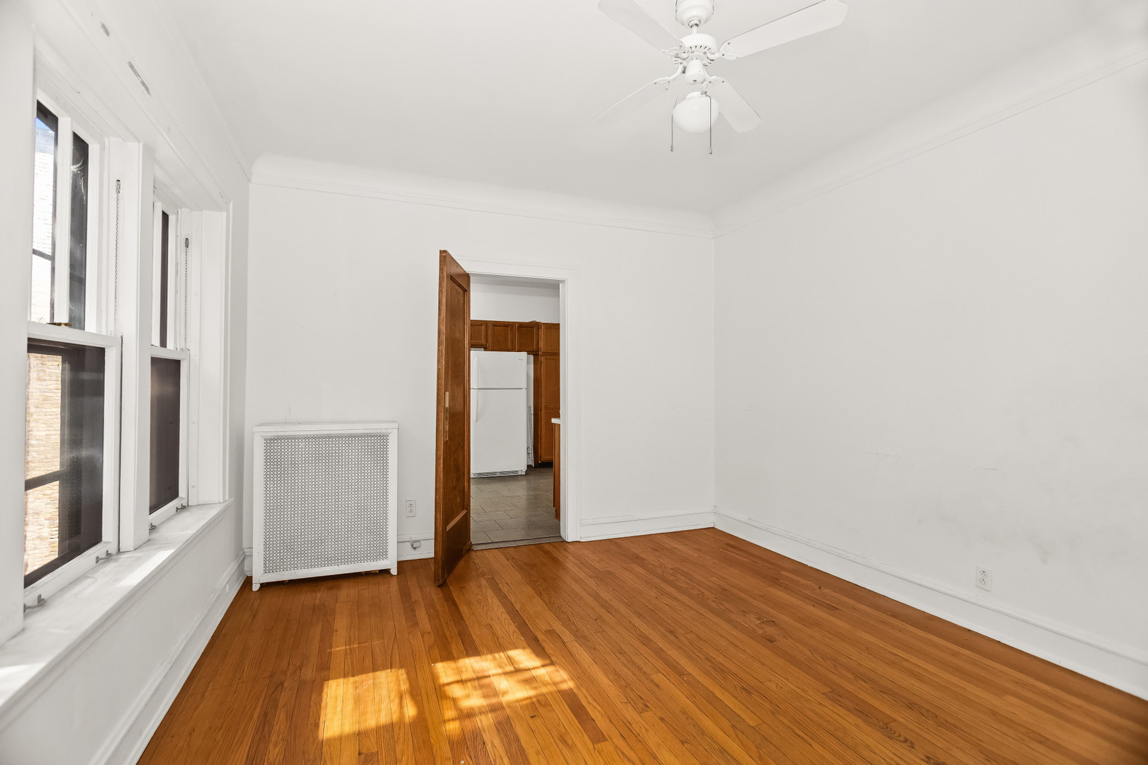 439 Ridge Avenue, Unit 2 Evanston, IL 60202 - Photo 9 of 20 Gallery Image 9