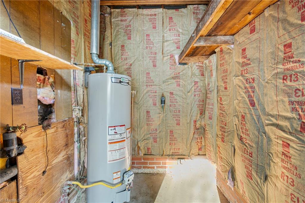 2807 Holmes Road Greensboro, NC 27405 - Photo 21 of 27 Gallery Image 21