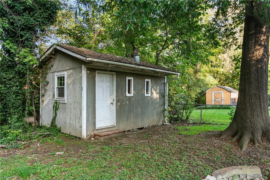 2807 Holmes Road Greensboro, NC 27405 - Photo 26 of 27 Gallery Image 26